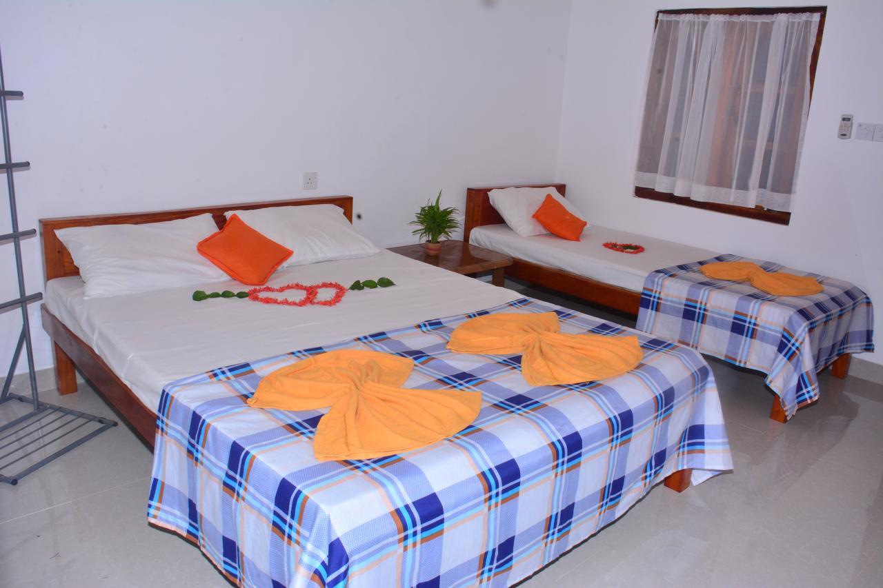 Pleasant Park Holiday Inn Trincomalee Dış mekan fotoğraf