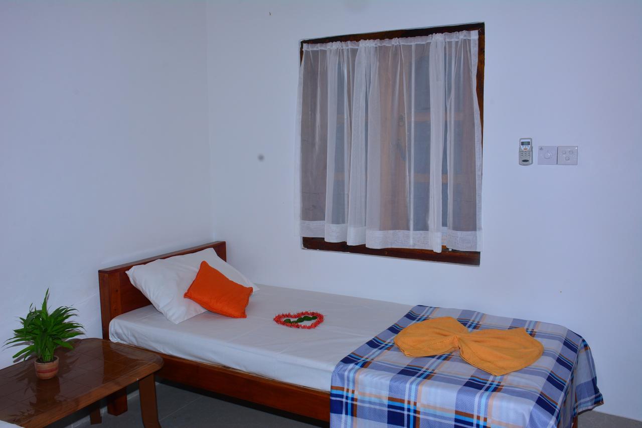 Pleasant Park Holiday Inn Trincomalee Dış mekan fotoğraf